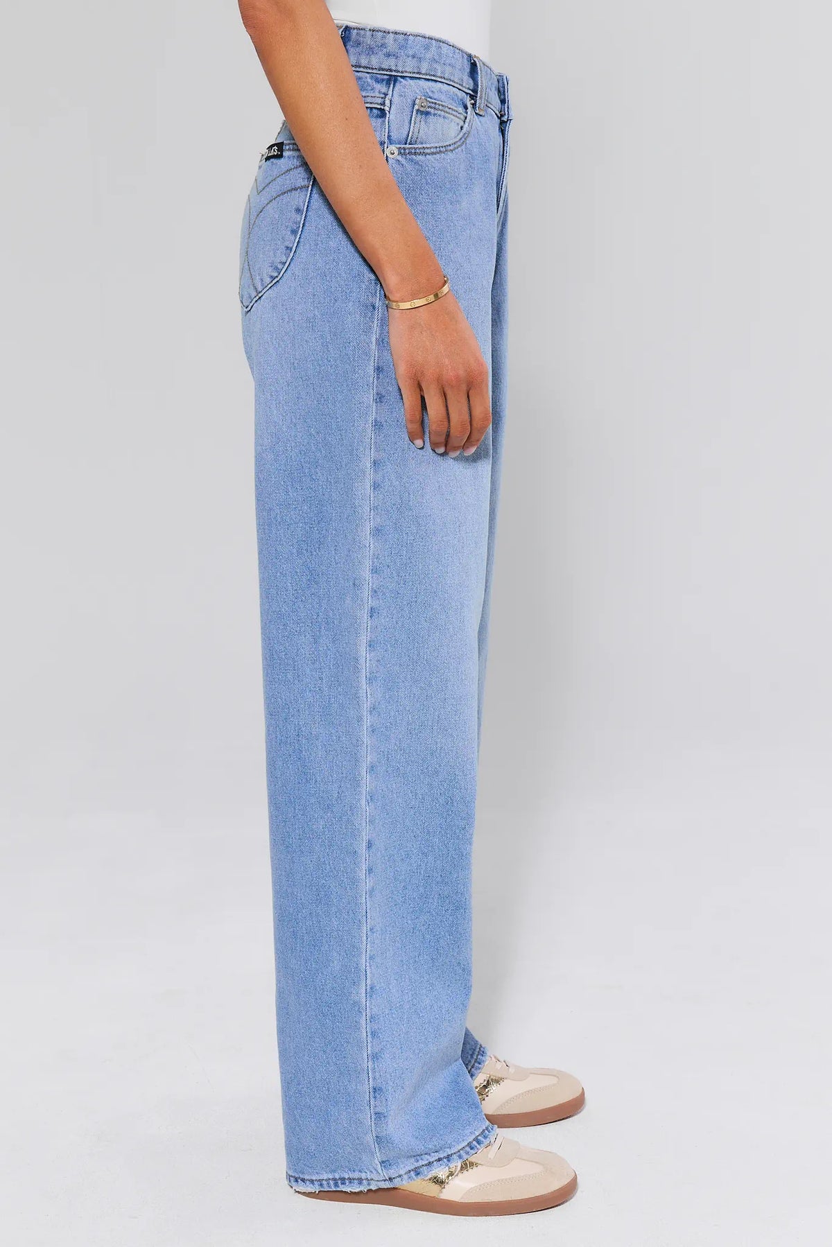 Rolla's Kate Light Wash Wide Leg Jeans - Side Profile View | Avara