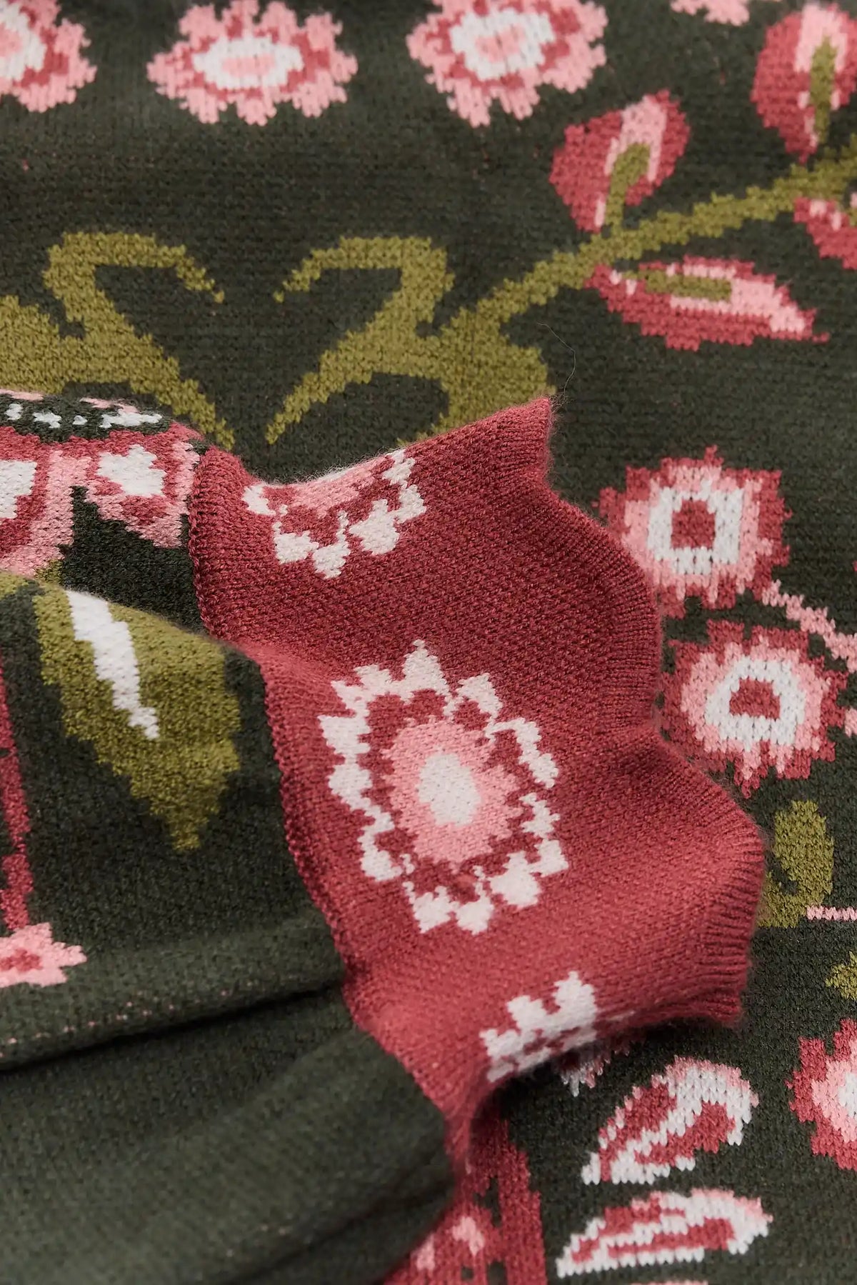 THML Katie Green Floral Knit Sweater Pink Scallop Hem - Fabric Knit Texture Close-Up Detail | Avara