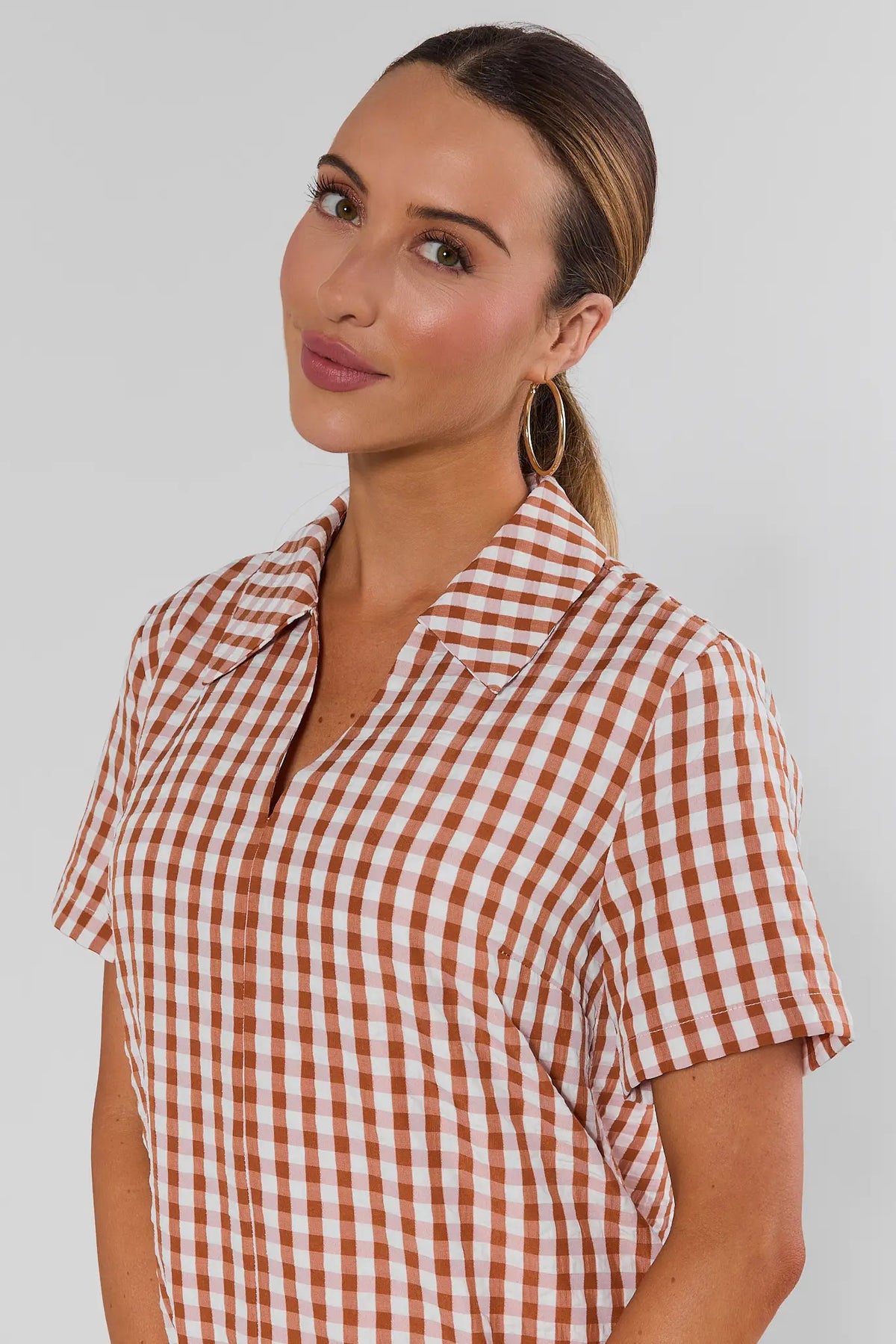 Tia Rust Gingham Collared Short Dress - Collar Neckline Detail, rust and white gingham print close-up | Avara