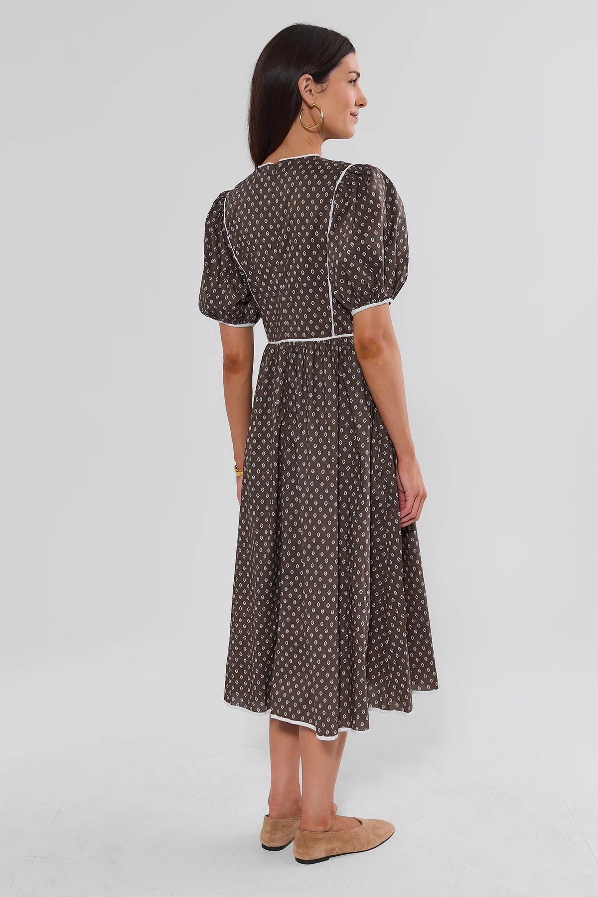 Brown Printed Contrast Trim Midi Dress - Back View, A-Line Skirt & Puff Sleeves | Avara