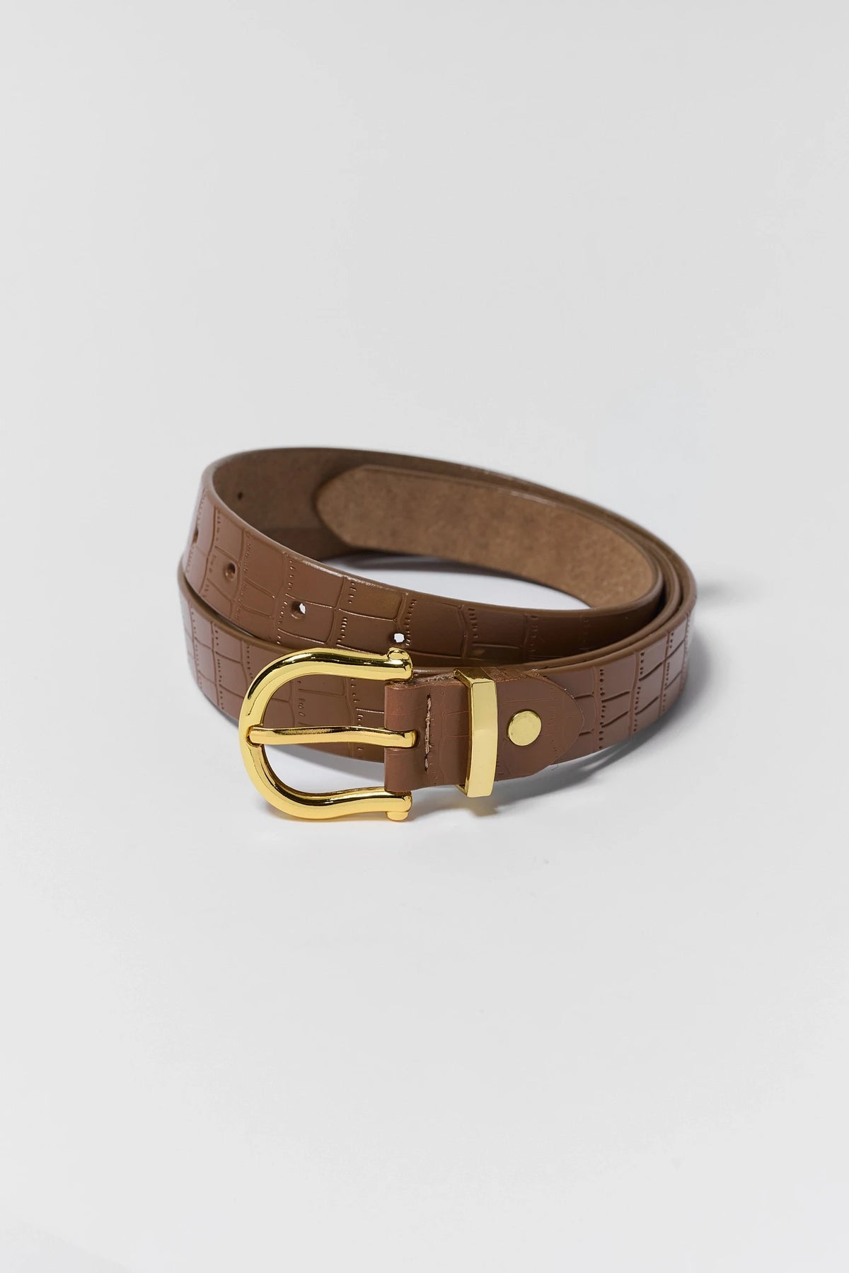 Tan Faux Alligator Skin Leather Belt - Coiled Flat Lay with Gold Buckle Detail | Avara