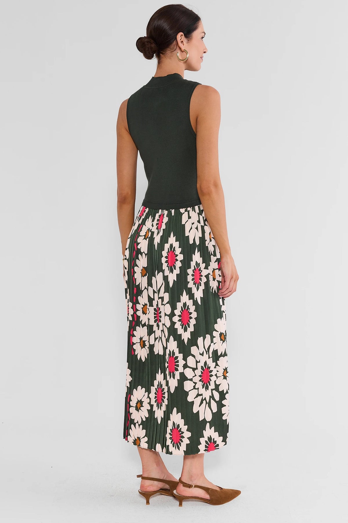 Green Floral Print Midi Dress - Back View, Pleated Midi Skirt Length | Avara