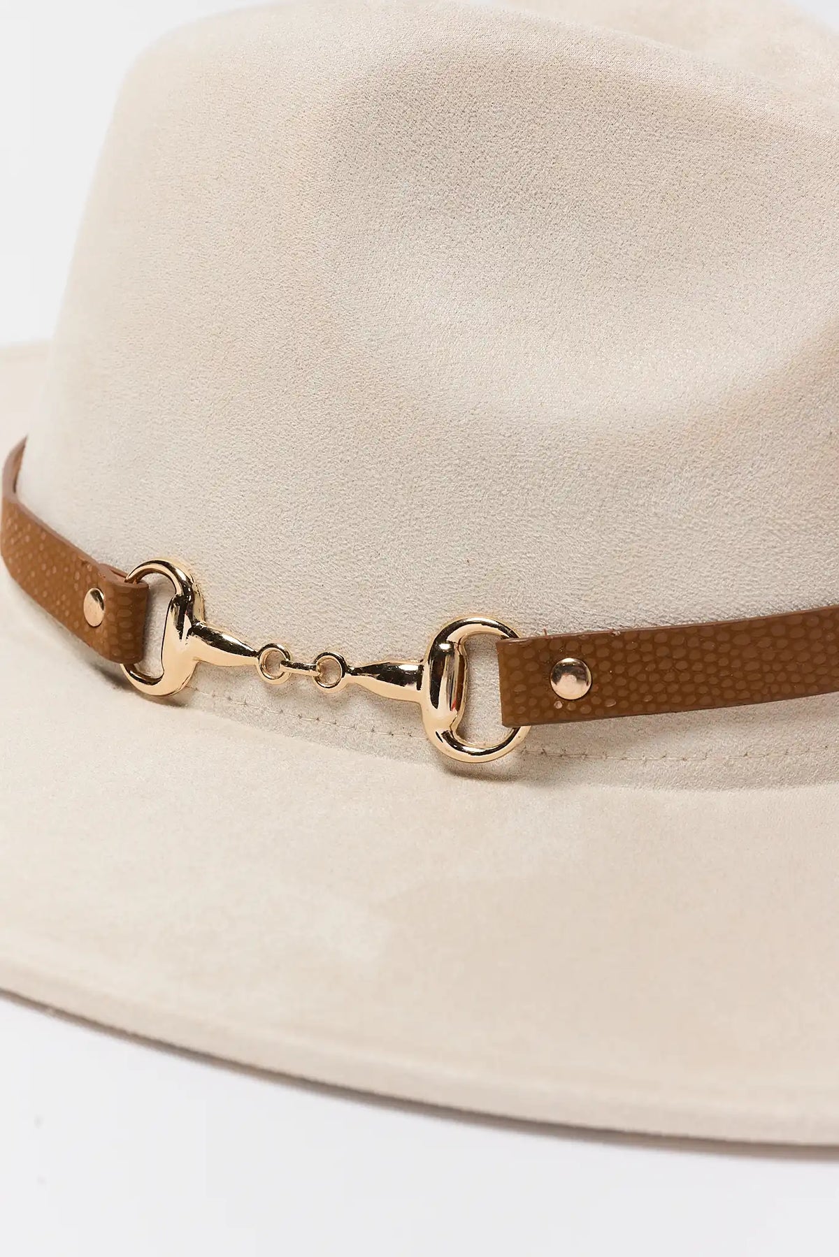 Ivory Wide Brim Hat Gold Horse Bit Hardware Detail - Close-Up | Avara