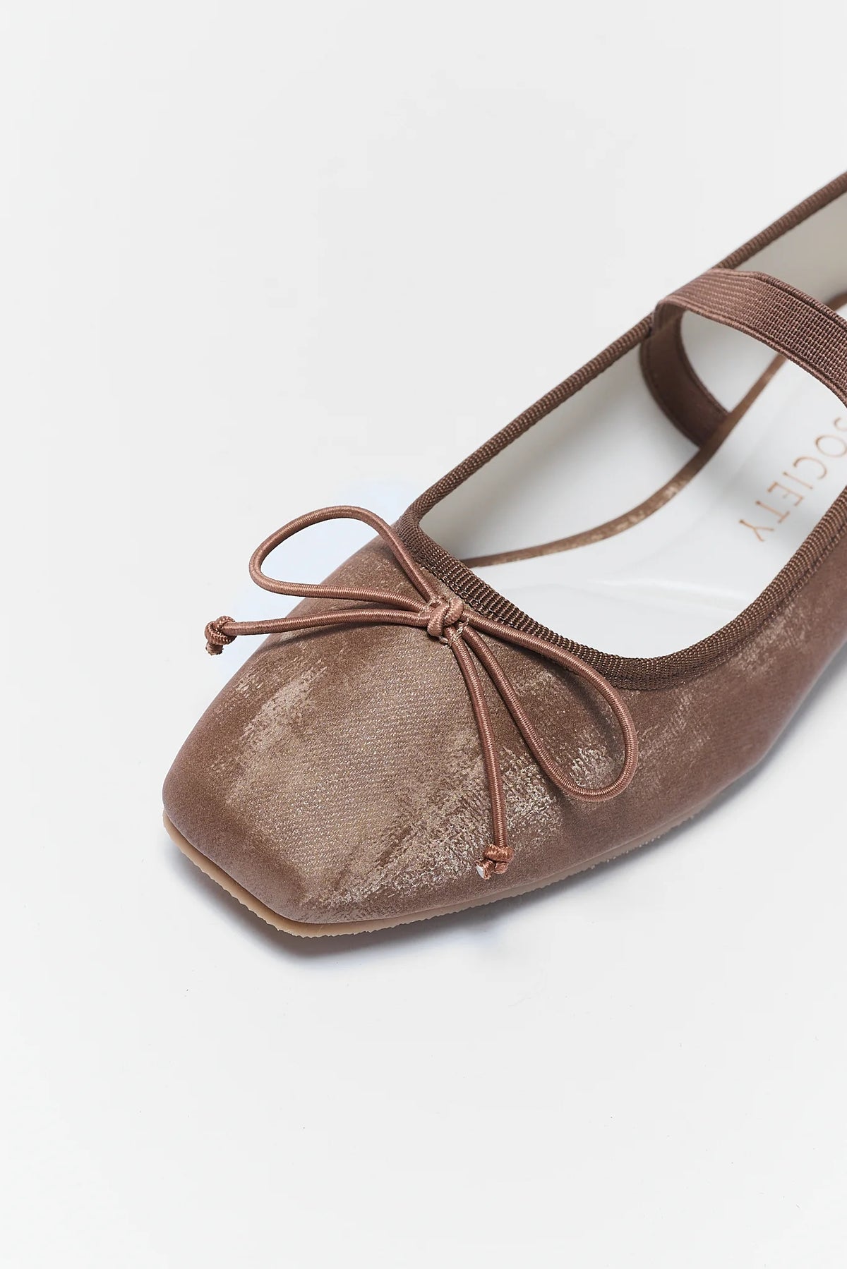 Brown Velvet Ballet Flats - Toe Box and Bow Close-Up Detail | Avara