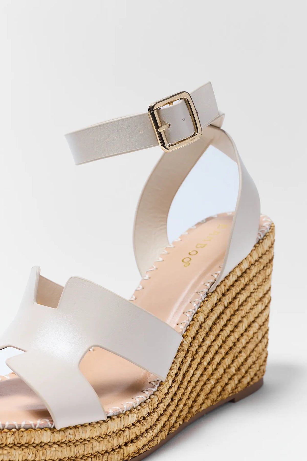 Ivory Wedge Sandal Gold Buckle Ankle Strap and Woven Raffia Platform - Close-Up Detail | Avara
