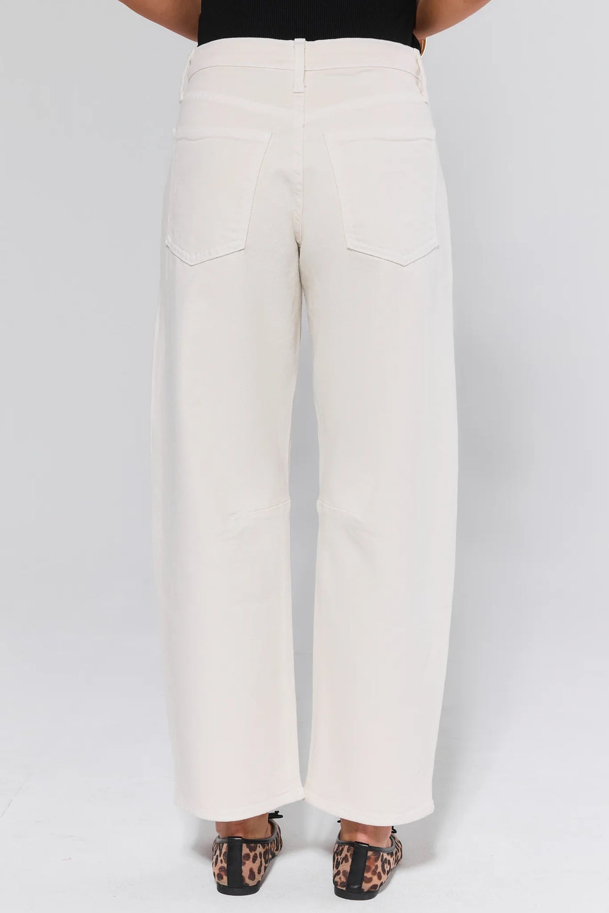 Alice White Barrel Jeans Back View, Wide-Leg Denim with Dual Back Patch Pockets - On Model | Avara