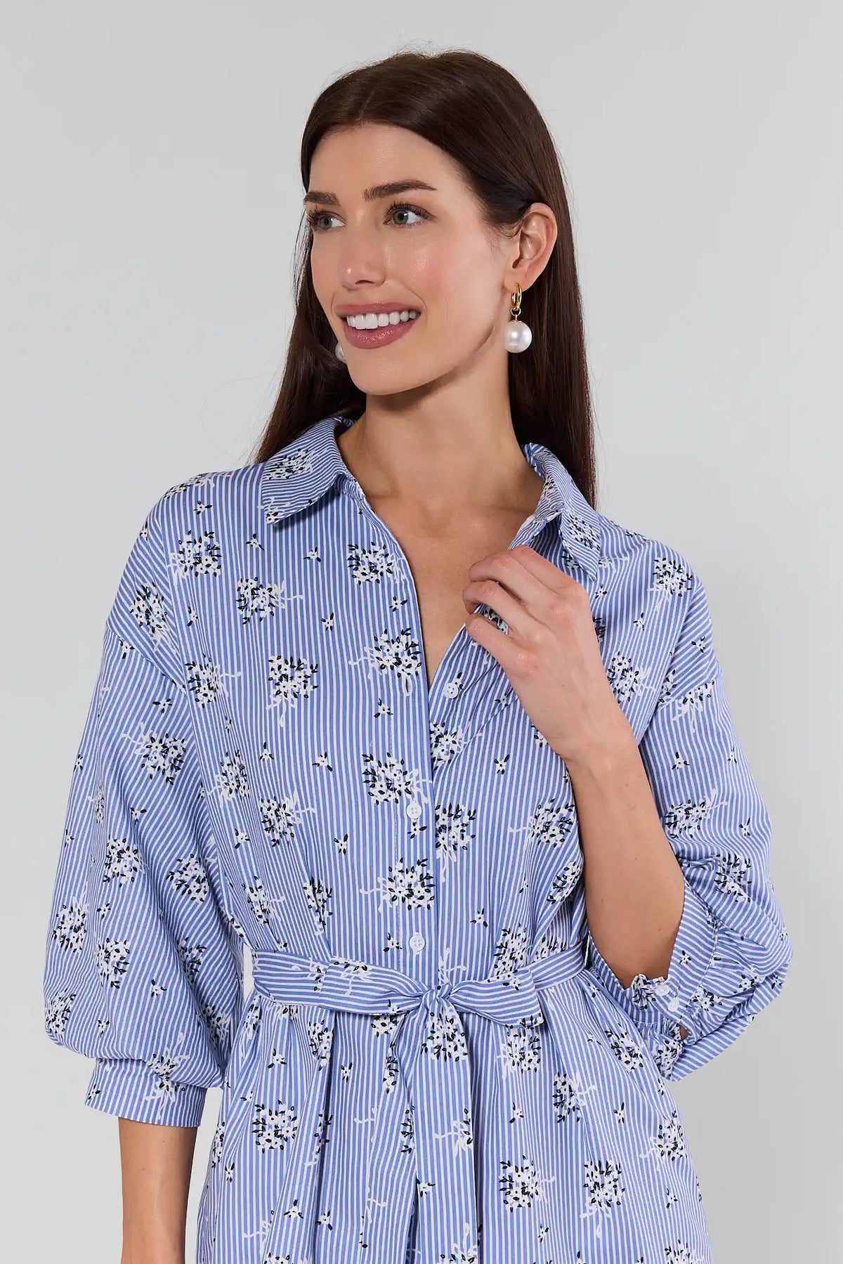 Summerlyn Blue Striped Floral Midi Dress - Close-Up of Collar & Tie Waist Detail | Avara