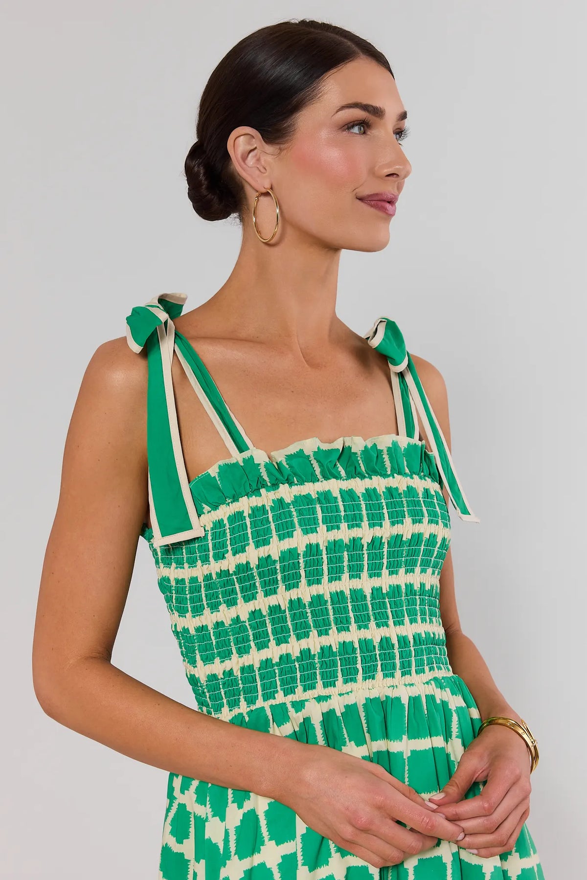 Green Printed Talia Midi Dress - Close-Up Smocked Bodice & Tie-Strap Detail | Avara