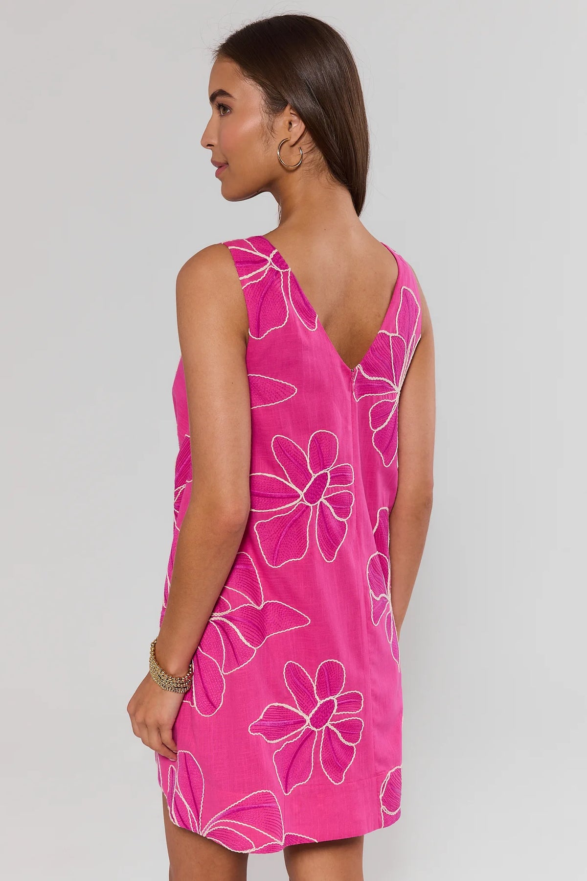 Mary Pink Floral Short Dress - V-Back Detail On Model Back View | Avara