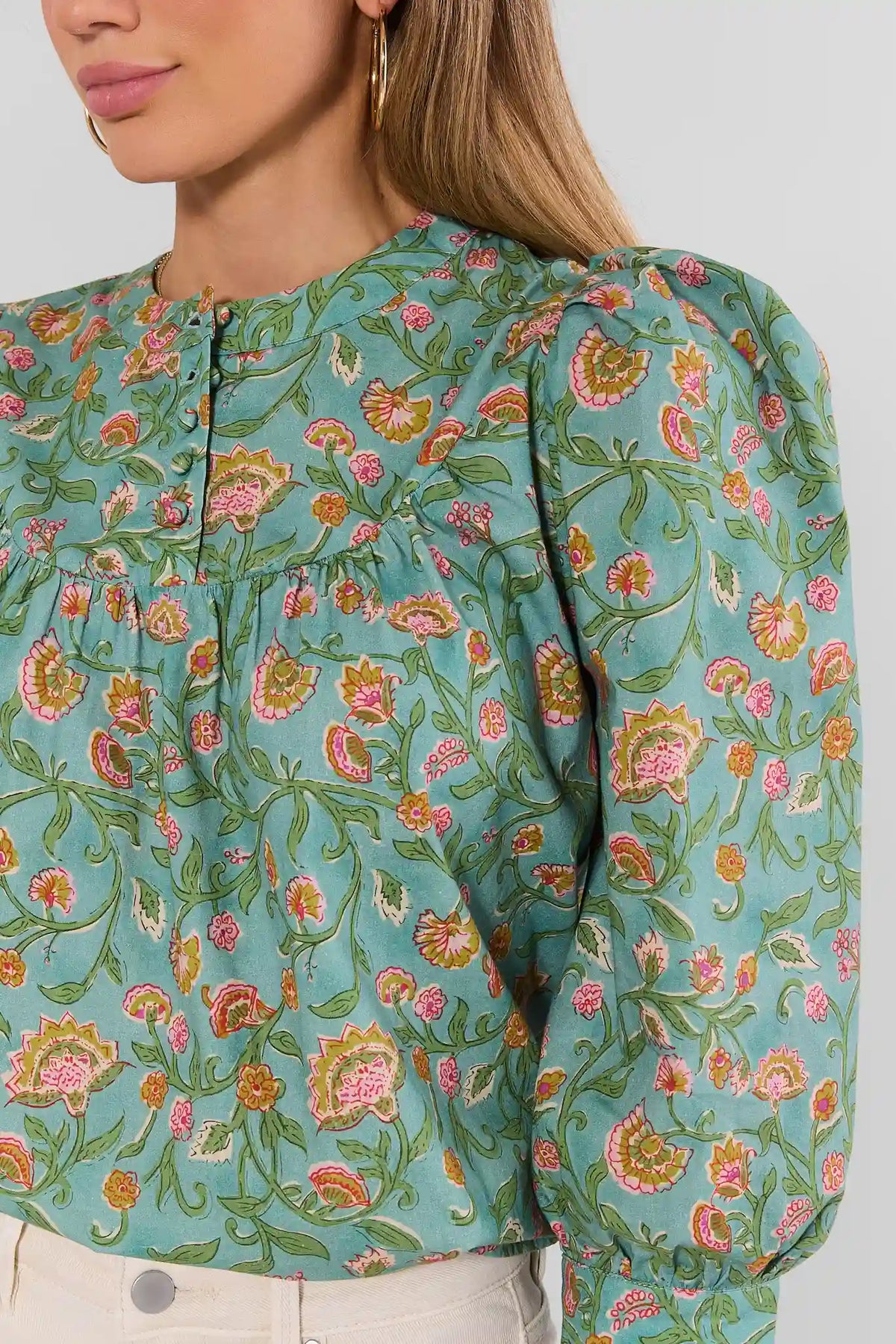 Green Floral Print Cotton Top - Neckline & Sleeve Close-Up Detail | Avara