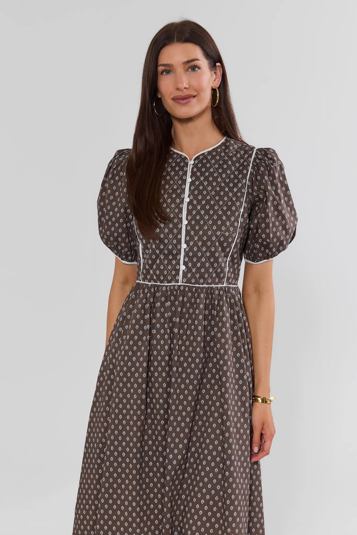 Brown Printed Contrast Trim Midi Dress - Front Three-Quarter View, Puff Sleeves | Avara