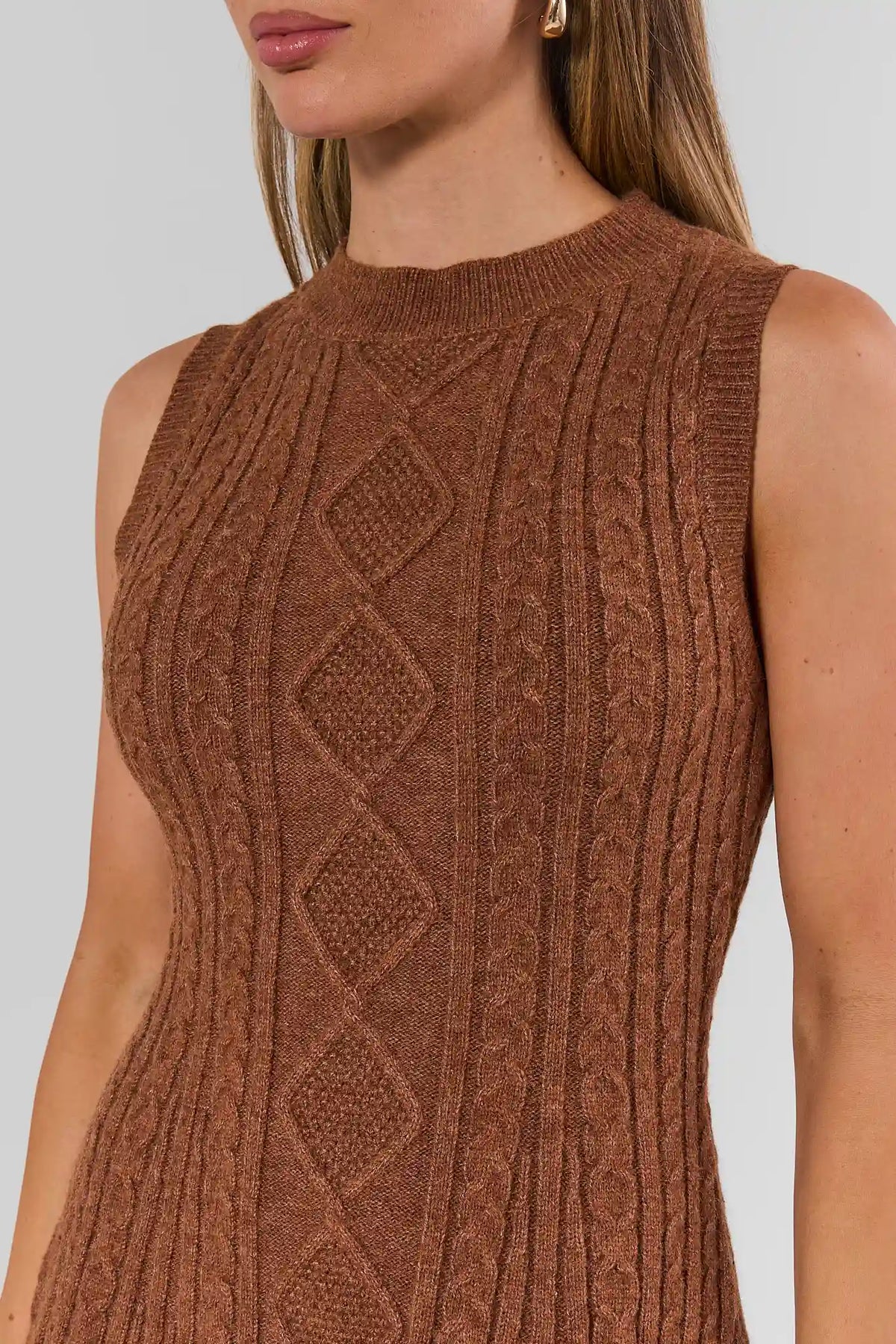 Brown Cable Knit Sweater Dress - Close-Up Neckline & Diamond Texture Detail | Avara