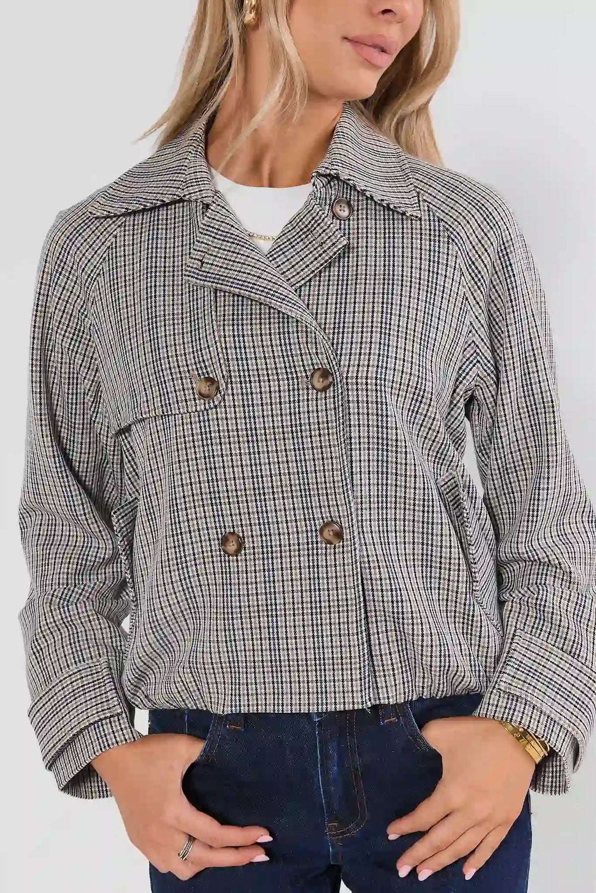 Brown Plaid Cropped Trench Jacket - Close-Up Button & Collar Detail | Avara