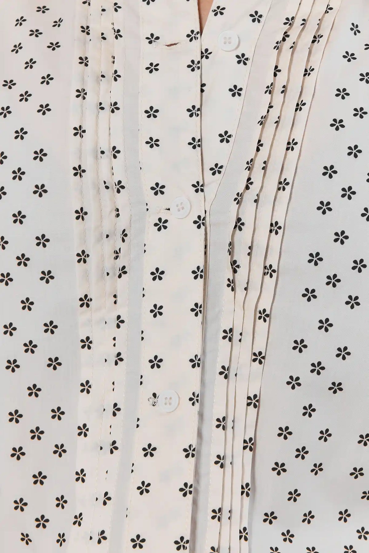 White Floral Print Peter Pan Collar Top - Button Placket & Pintuck Detail | Avara