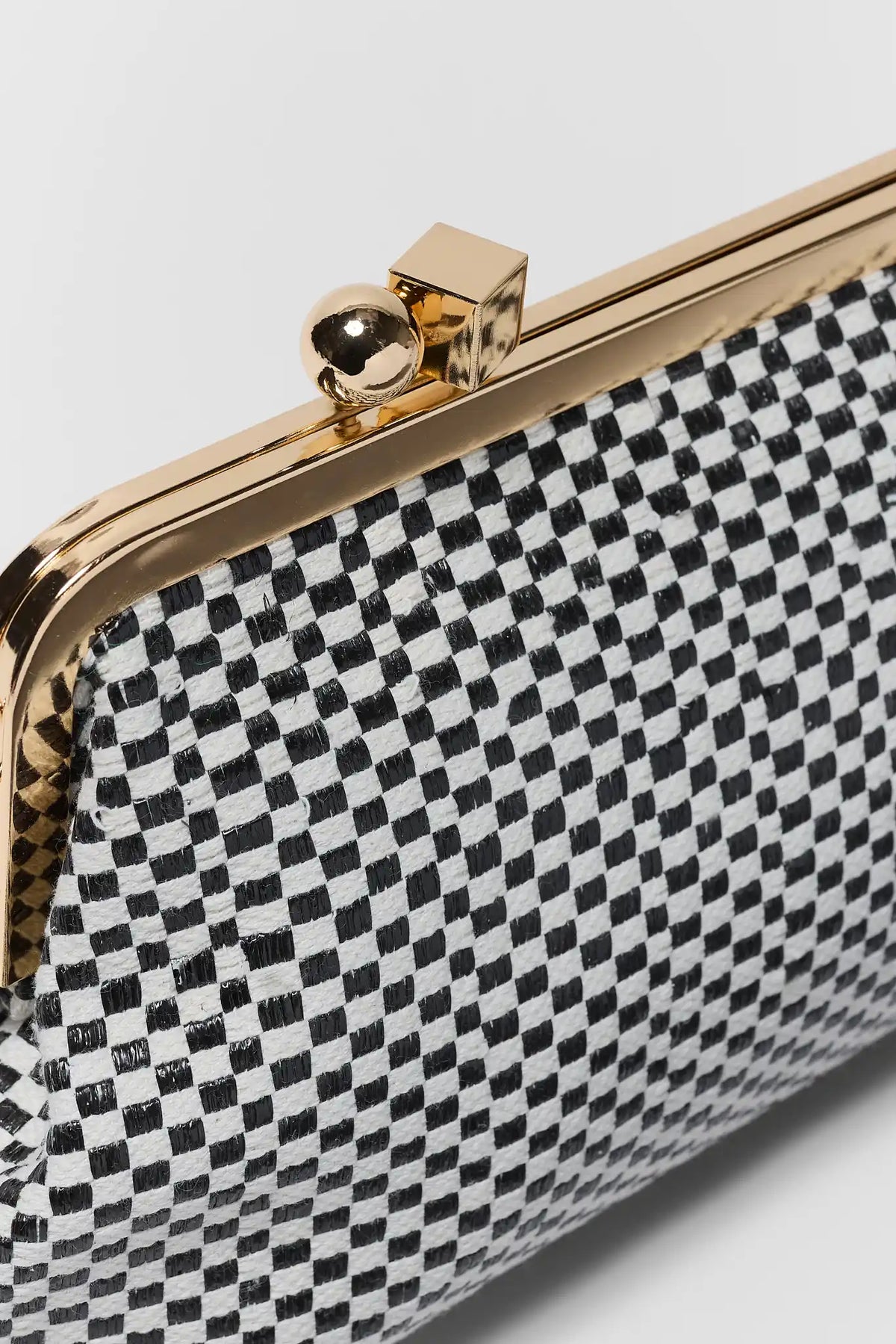 Black Woven Clutch Bag - Gold-Tone Hinge Clasp Hardware Close-Up Detail | Avara