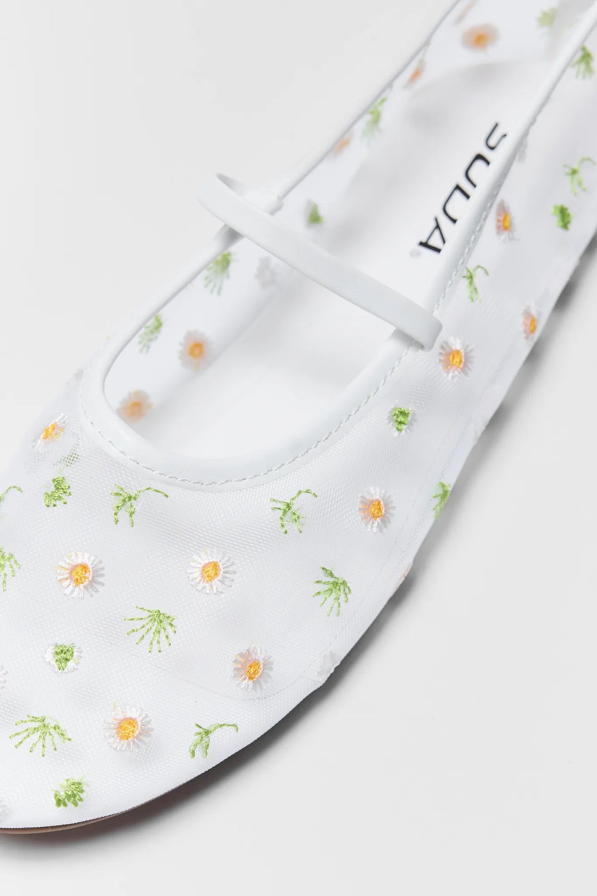 White Floral Embroidered Flats - Close-Up Daisy Mesh Detail | Avara
