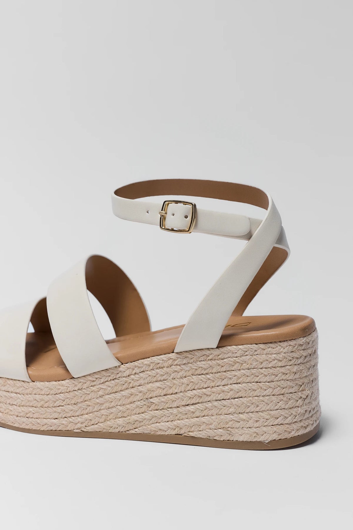 White Braided Wedge Sandal Gold Buckle Ankle Strap Close-Up Detail | Avara
