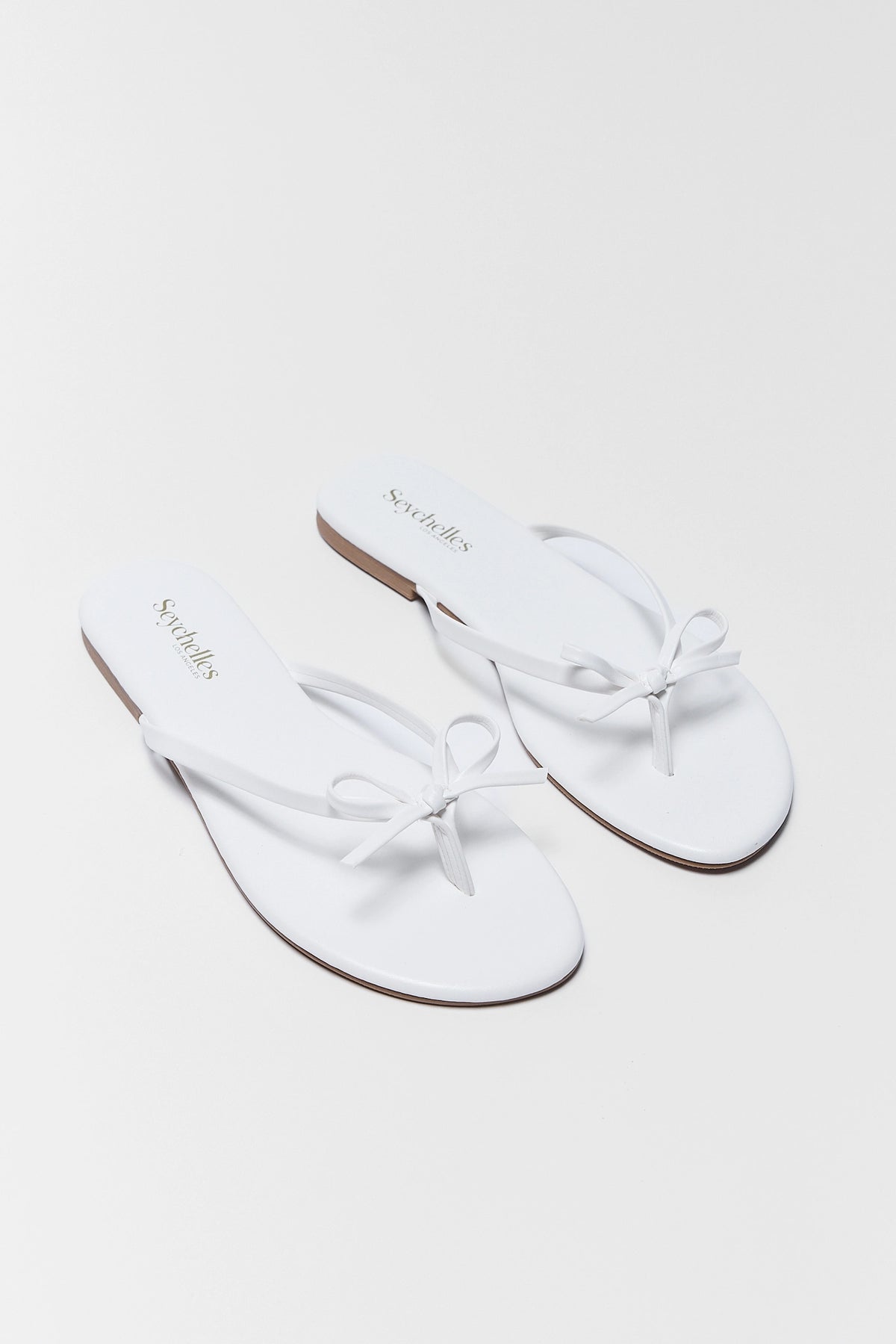 Seychelles Wish List White Bow Sandals - Overhead Flat Lay Pair | Avara