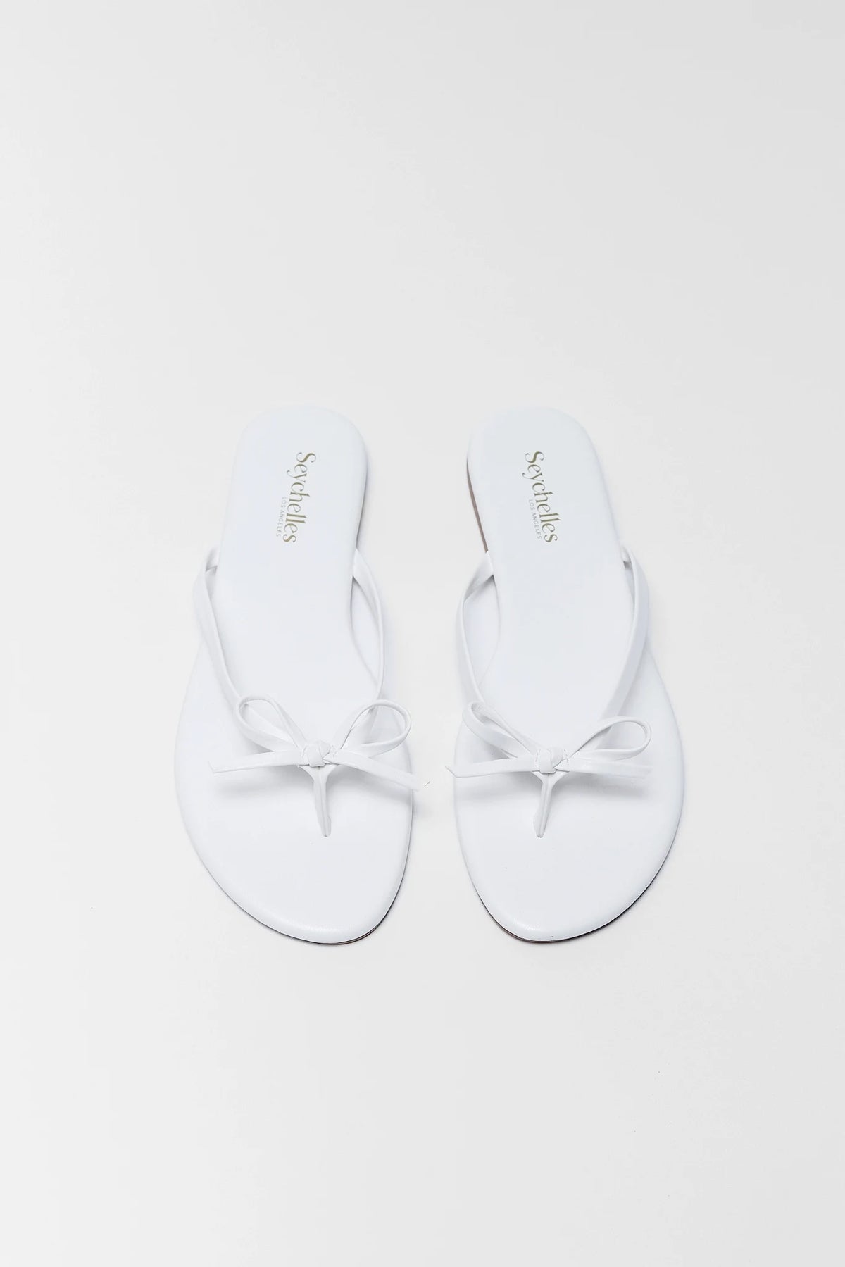 Seychelles Wish List White Bow Sandals - Top-Down Footbed View | Avara